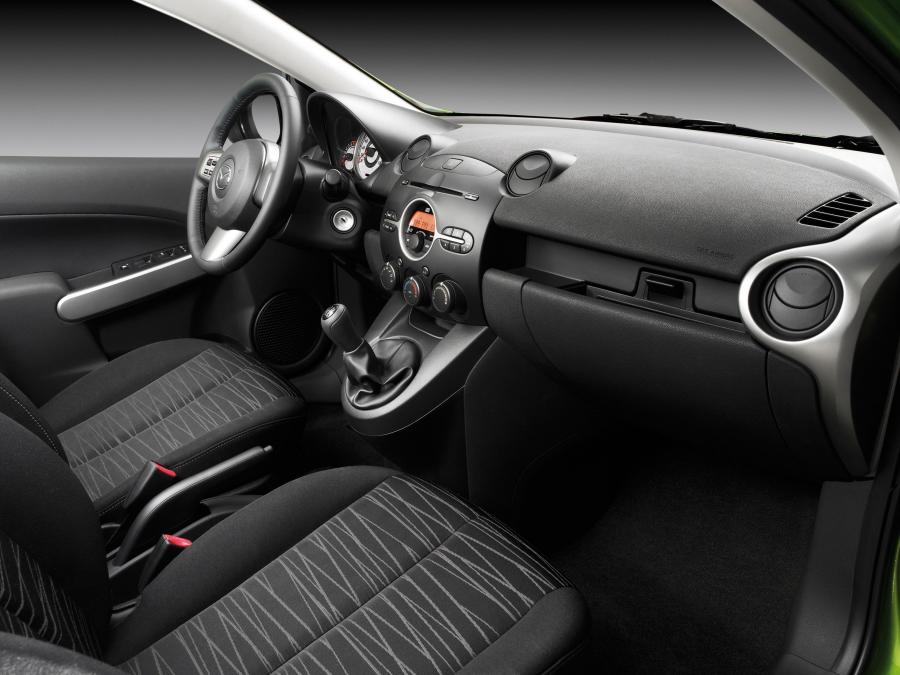  Mazda2 5-Door 2007 года  (EU) (фото 5 из 98)